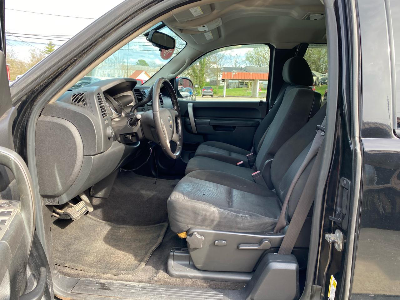 Chevrolet Silverado 1500 4WD Ext Cab 143.5" LT 2010