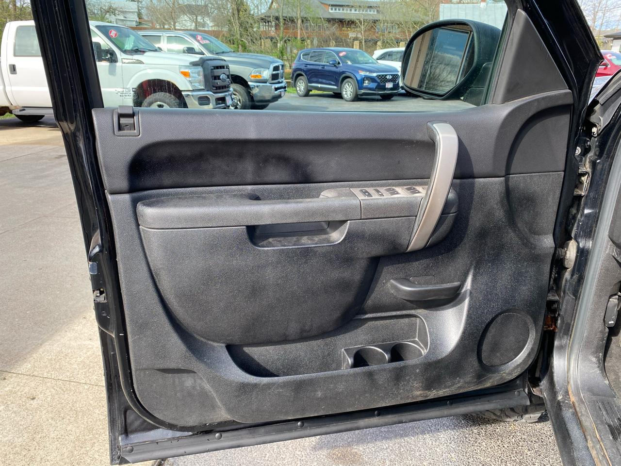 Chevrolet Silverado 1500 4WD Ext Cab 143.5" LT 2010