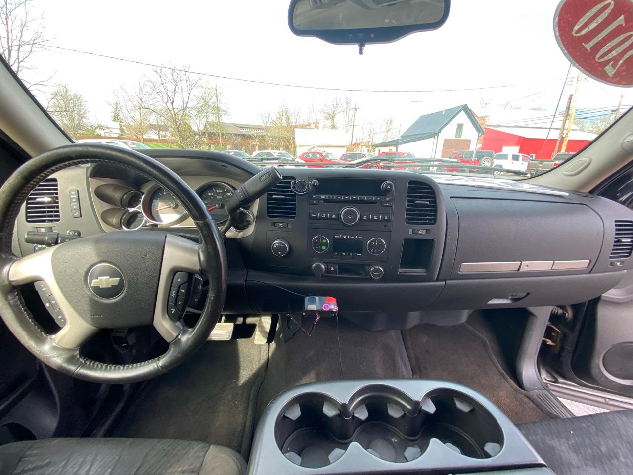 Chevrolet Silverado 1500 4WD Ext Cab 143.5" LT 2010