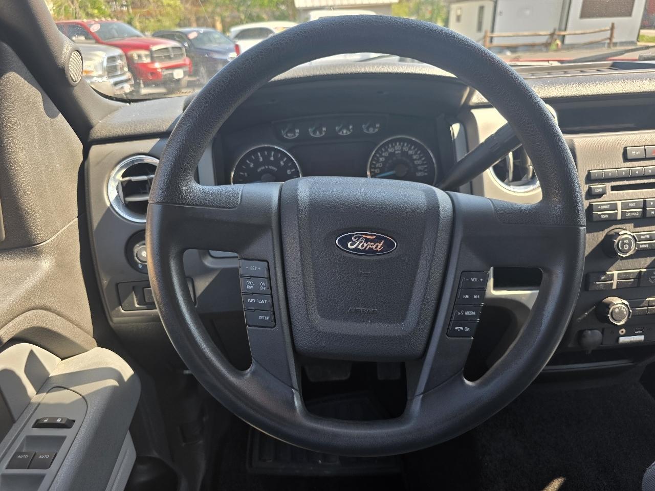 Ford F-150 4WD SuperCrew 139" XLT 2014