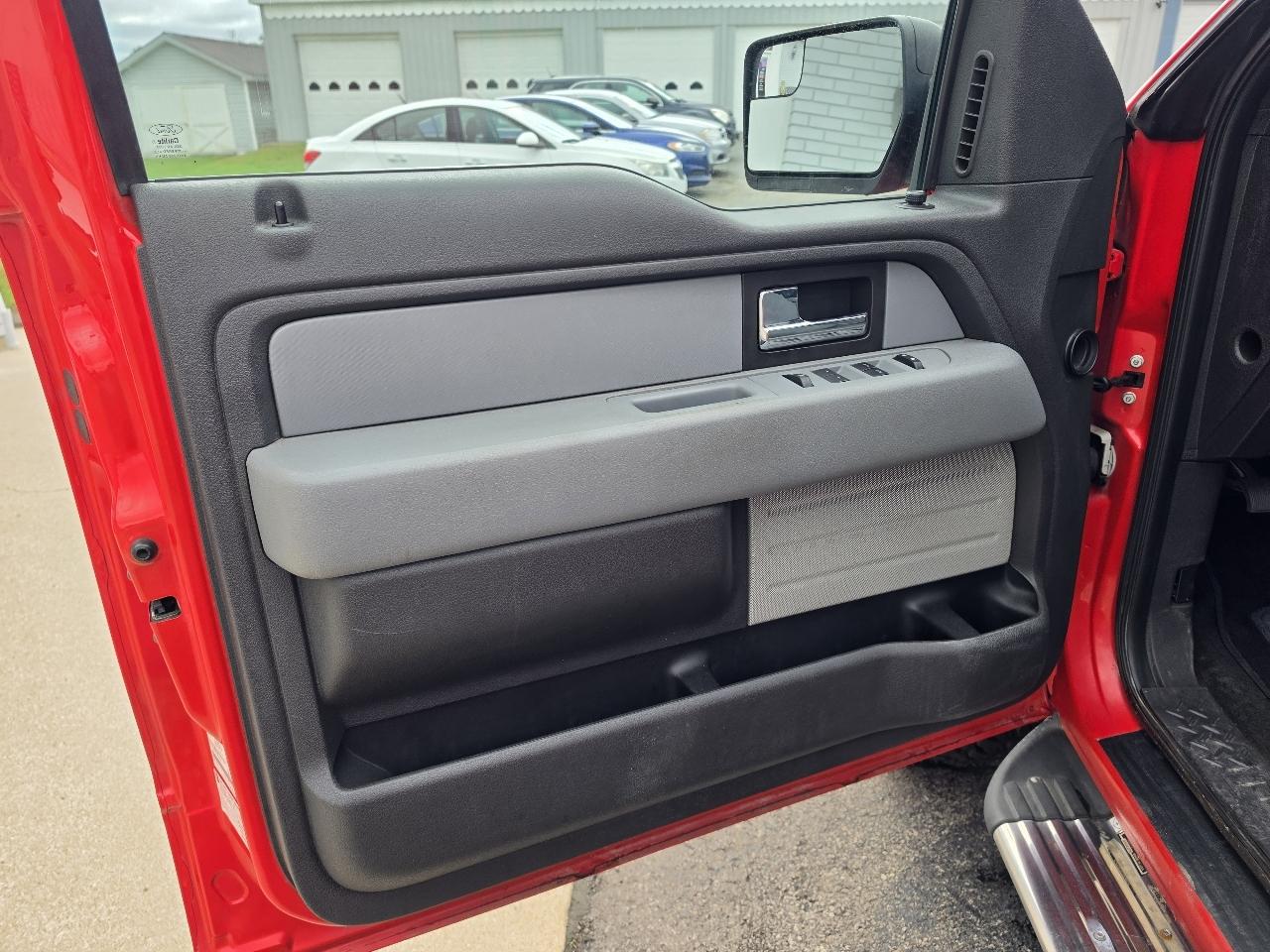 Ford F-150 4WD SuperCrew 139" XLT 2014