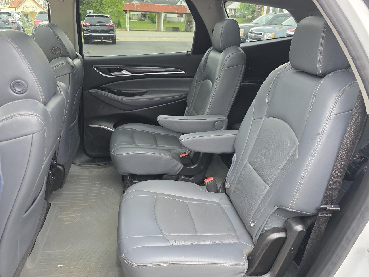 Buick Enclave AWD 4dr Essence 2019