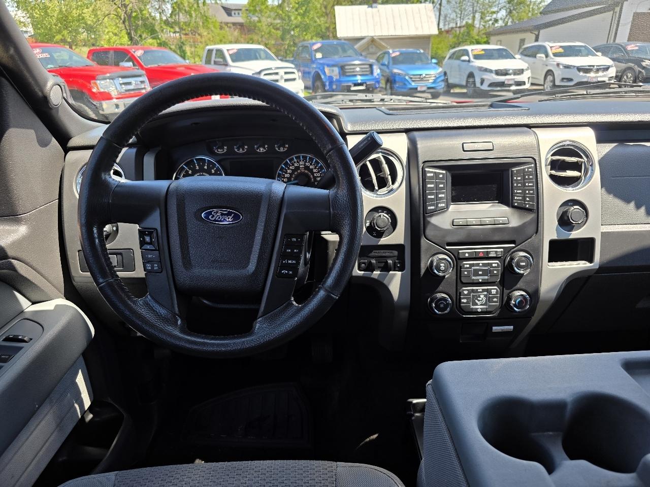 Ford F-150 4WD SuperCrew 145" XLT 2013
