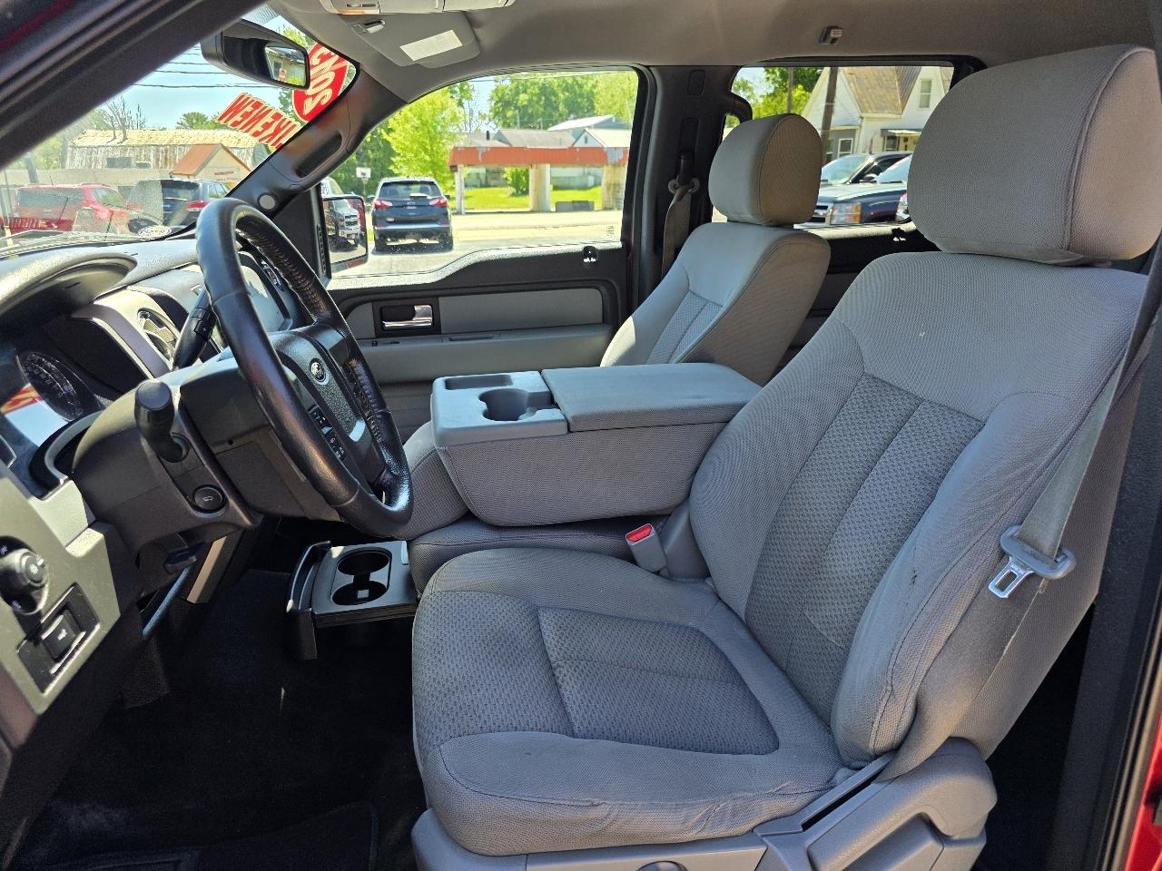 Ford F-150 4WD SuperCrew 145" XLT 2013