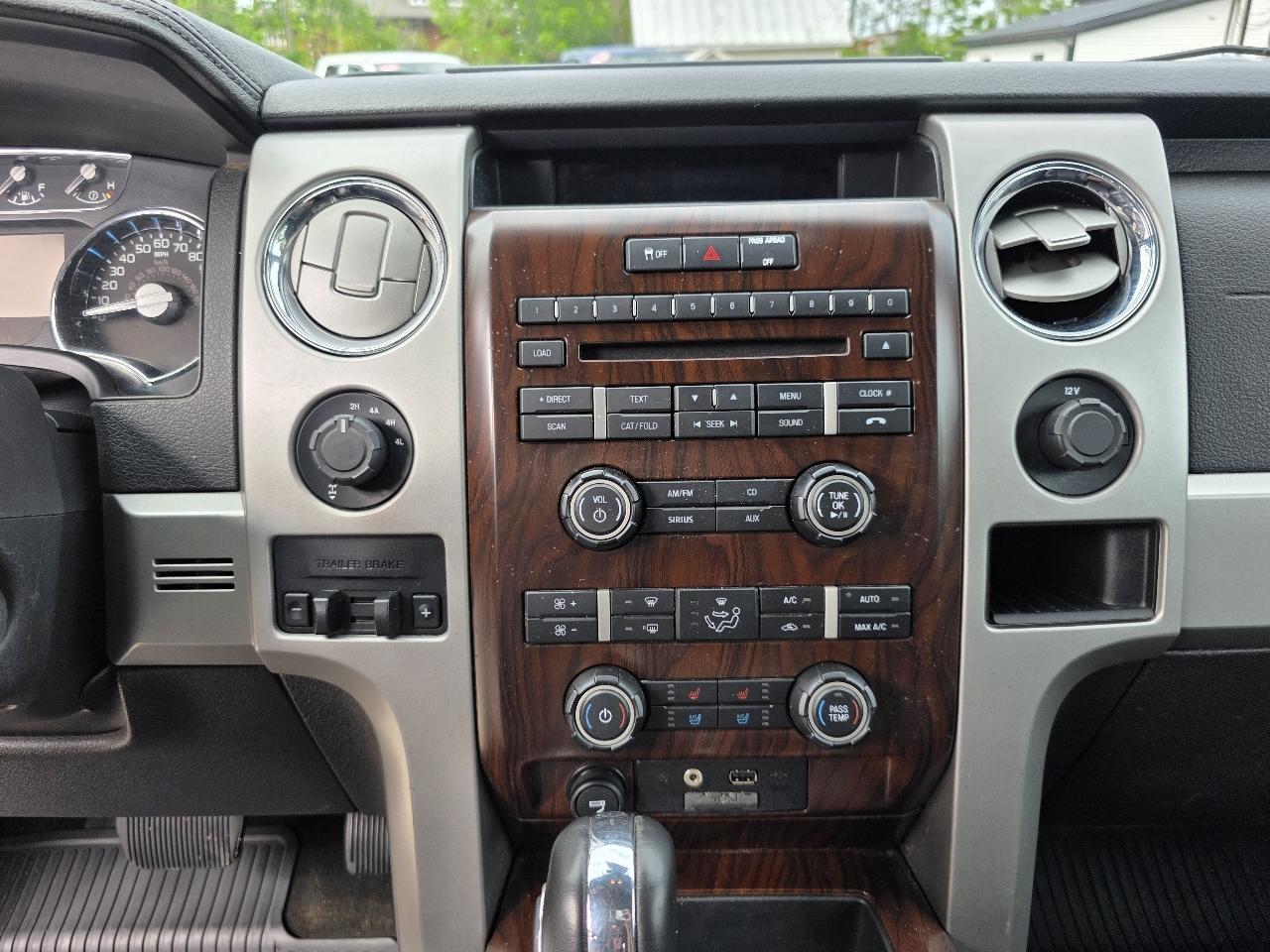 Ford F-150 4WD SuperCab 145" Lariat 2012