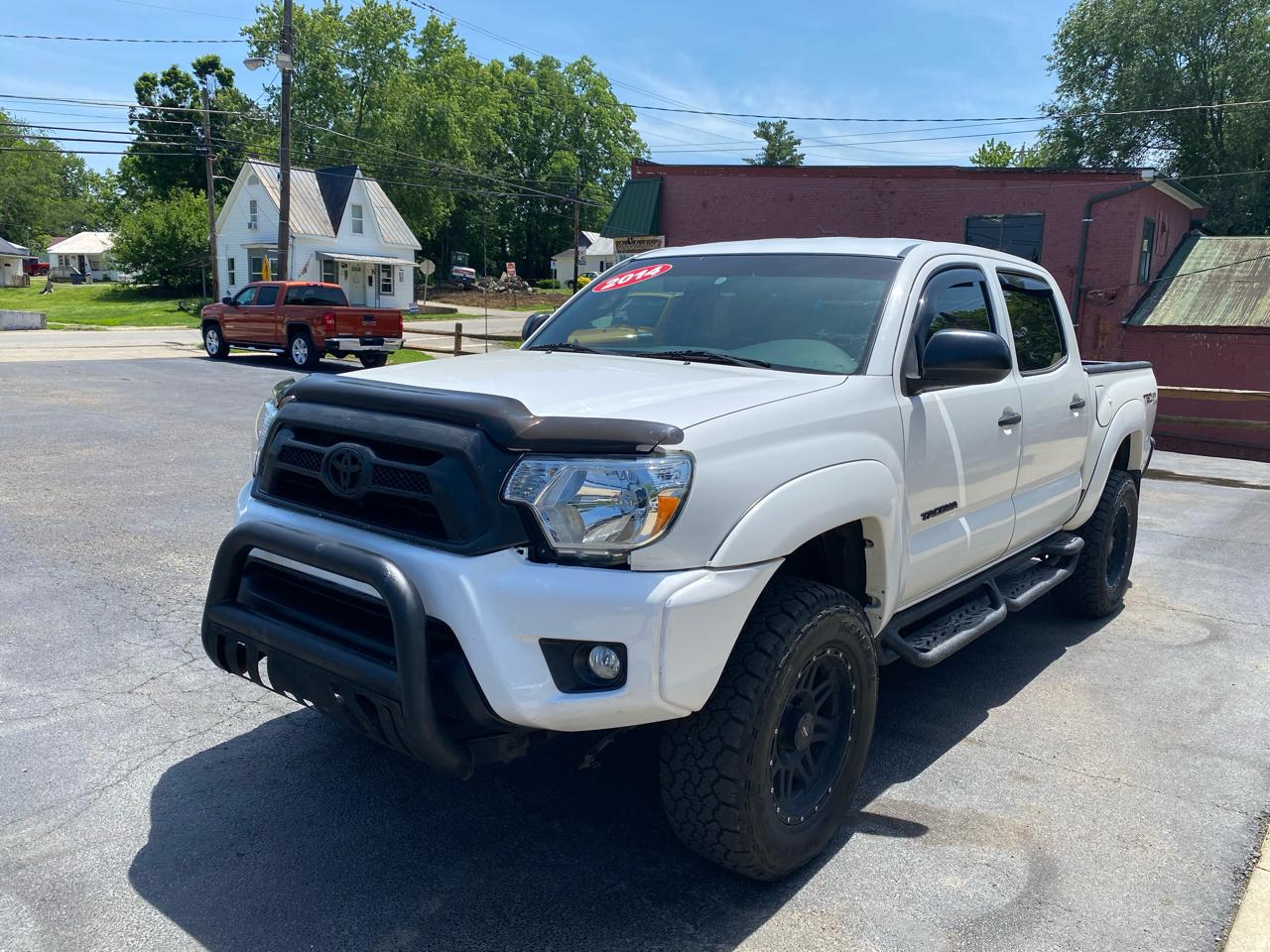 Toyota Tacoma 4WD Double Cab V6 MT (Natl) 2014