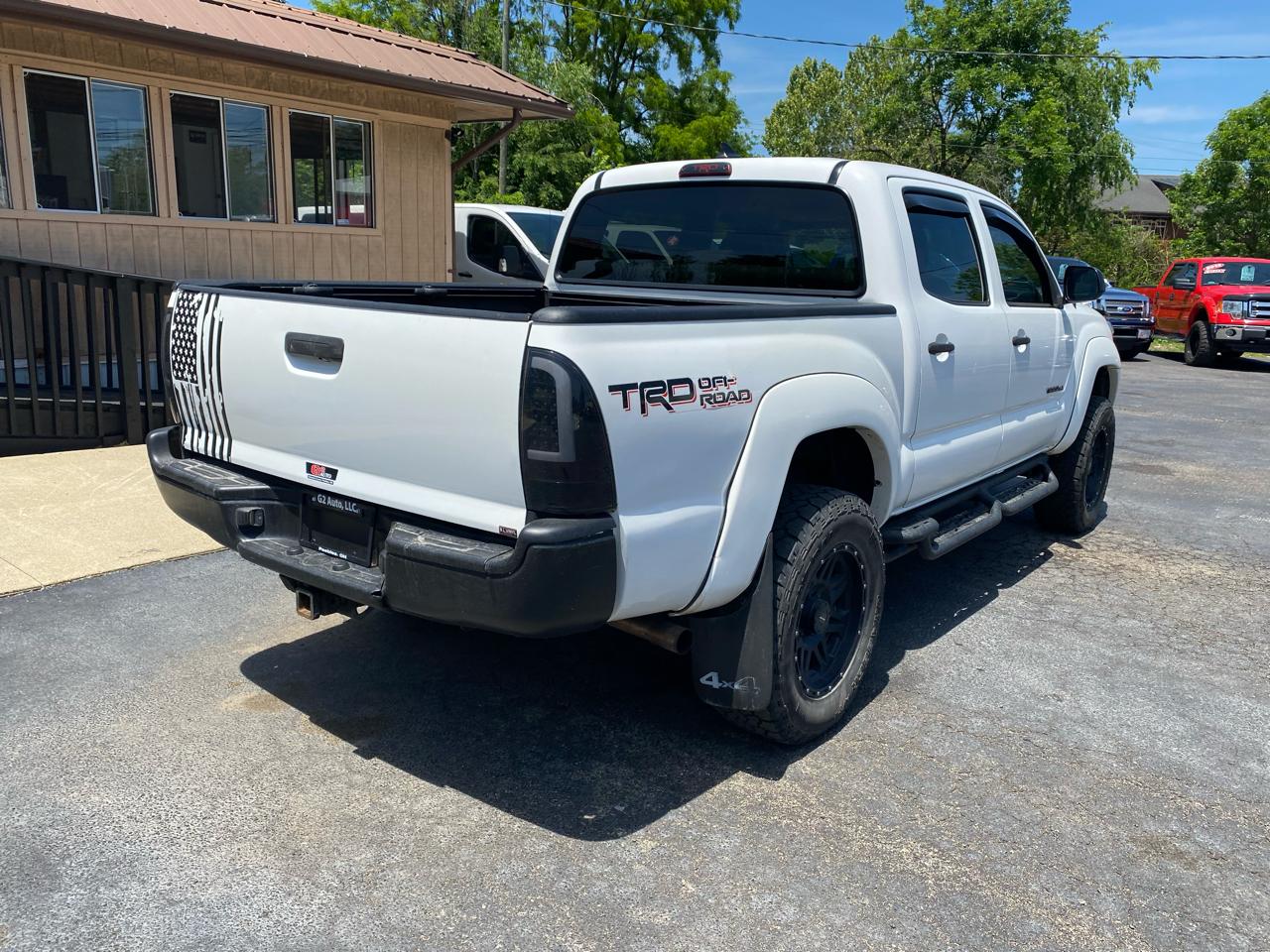 Toyota Tacoma 4WD Double Cab V6 MT (Natl) 2014