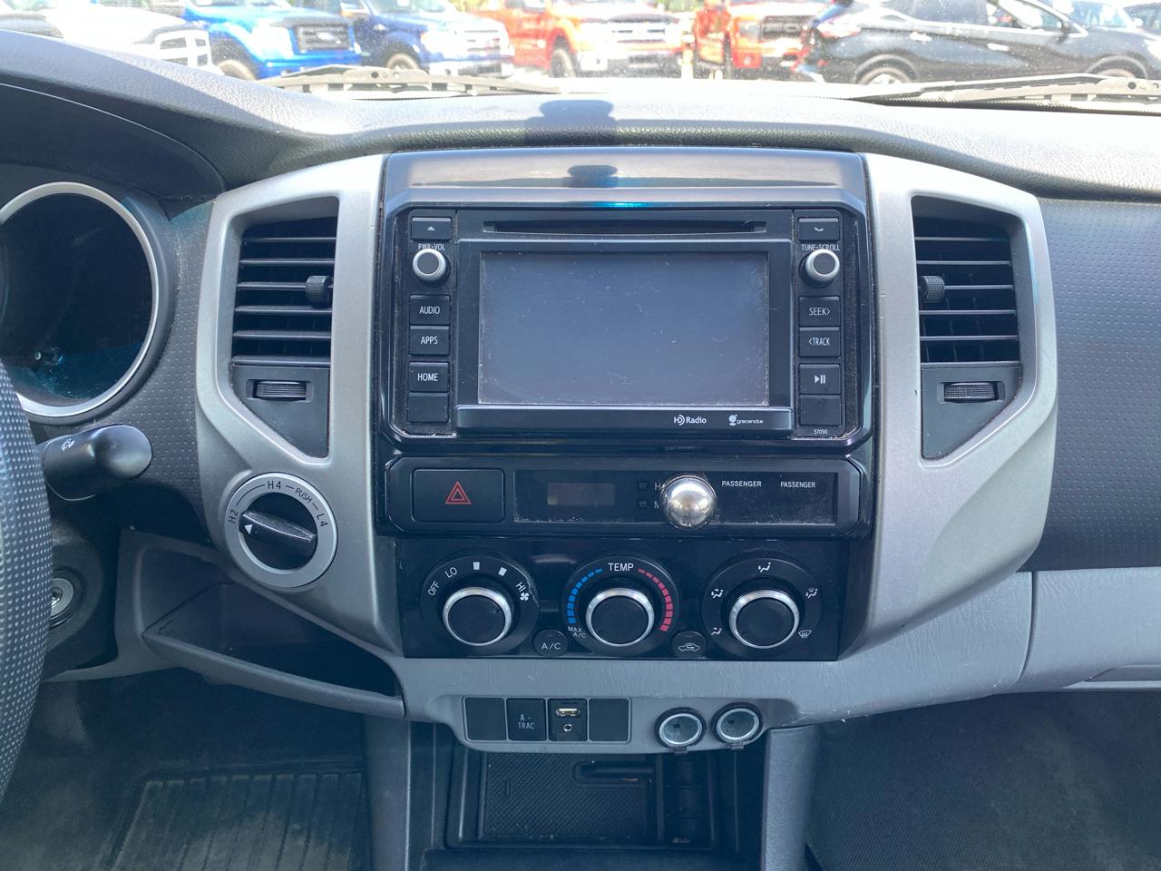 Toyota Tacoma 4WD Double Cab V6 MT (Natl) 2014