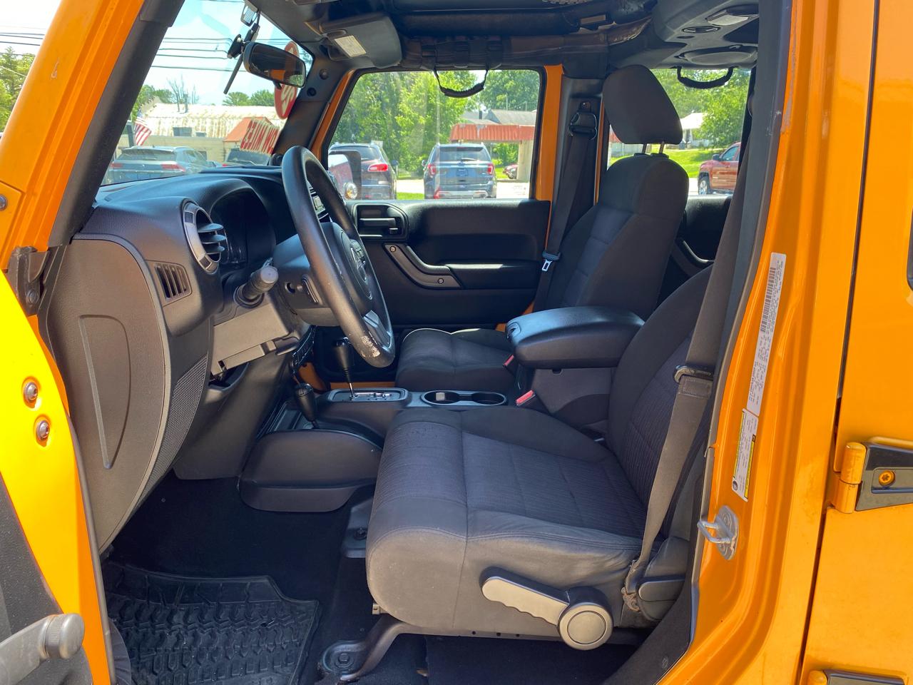 Jeep Wrangler Unlimited 4WD 4dr Sport 2012