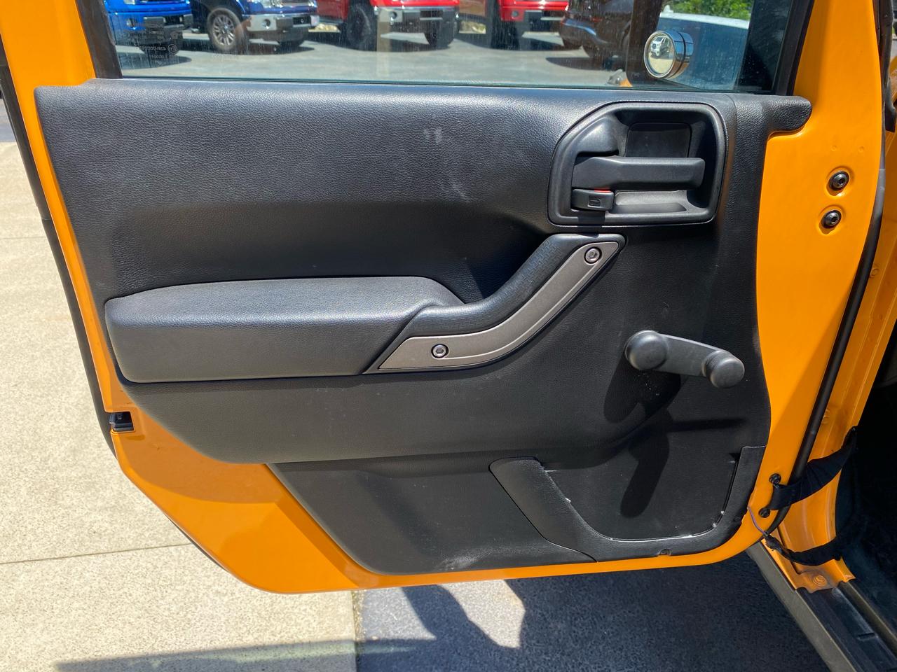 Jeep Wrangler Unlimited 4WD 4dr Sport 2012
