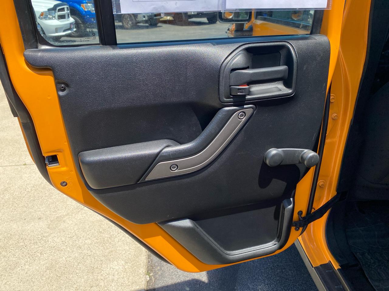 Jeep Wrangler Unlimited 4WD 4dr Sport 2012