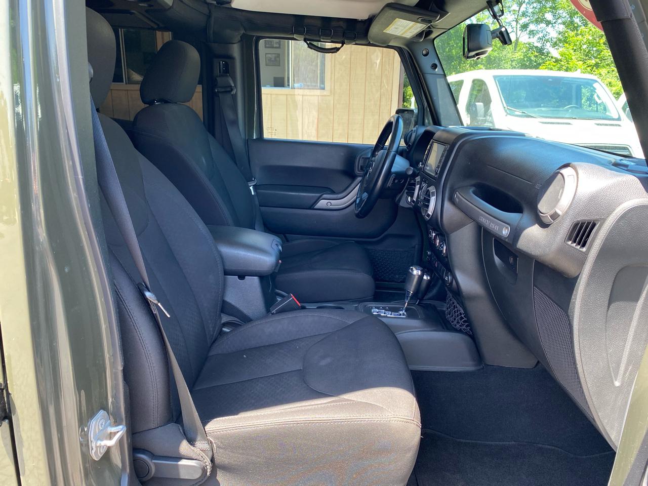 Jeep Wrangler Unlimited 4WD 4dr Sport 2015
