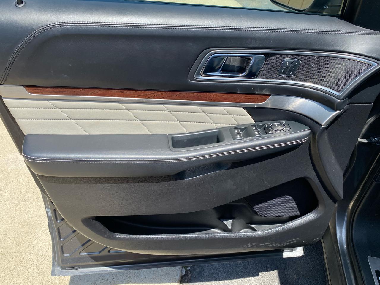 Ford Explorer Platinum 4WD 2017