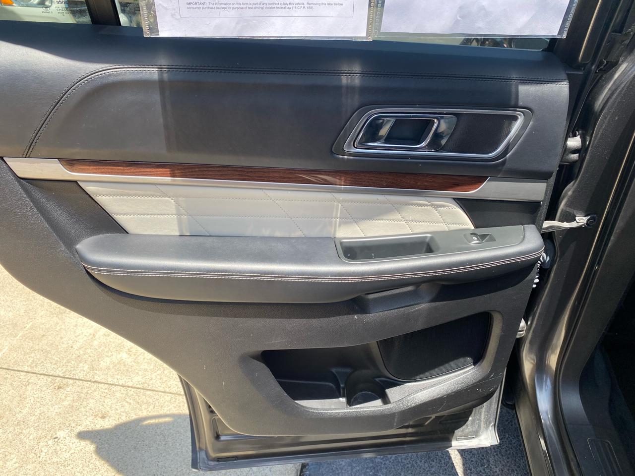 Ford Explorer Platinum 4WD 2017
