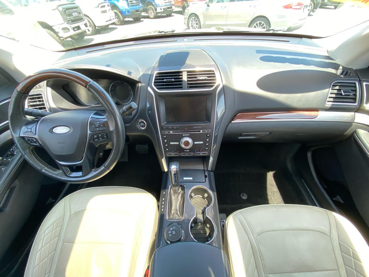 Ford Explorer Platinum 4WD 2017