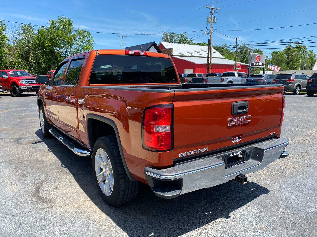 GMC Sierra 1500 4WD Crew Cab 143.5" SLE 2015