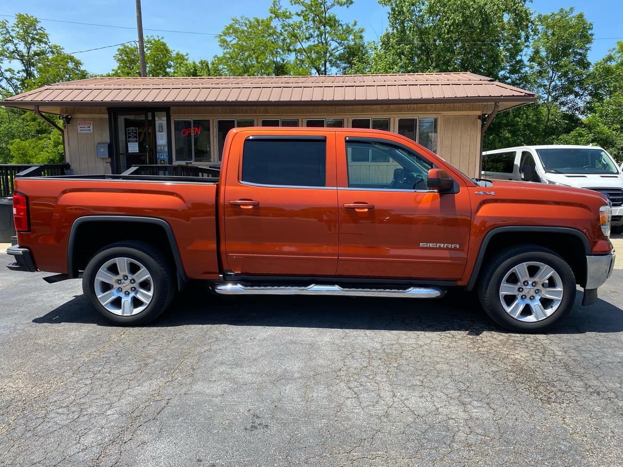 GMC Sierra 1500 4WD Crew Cab 143.5" SLE 2015
