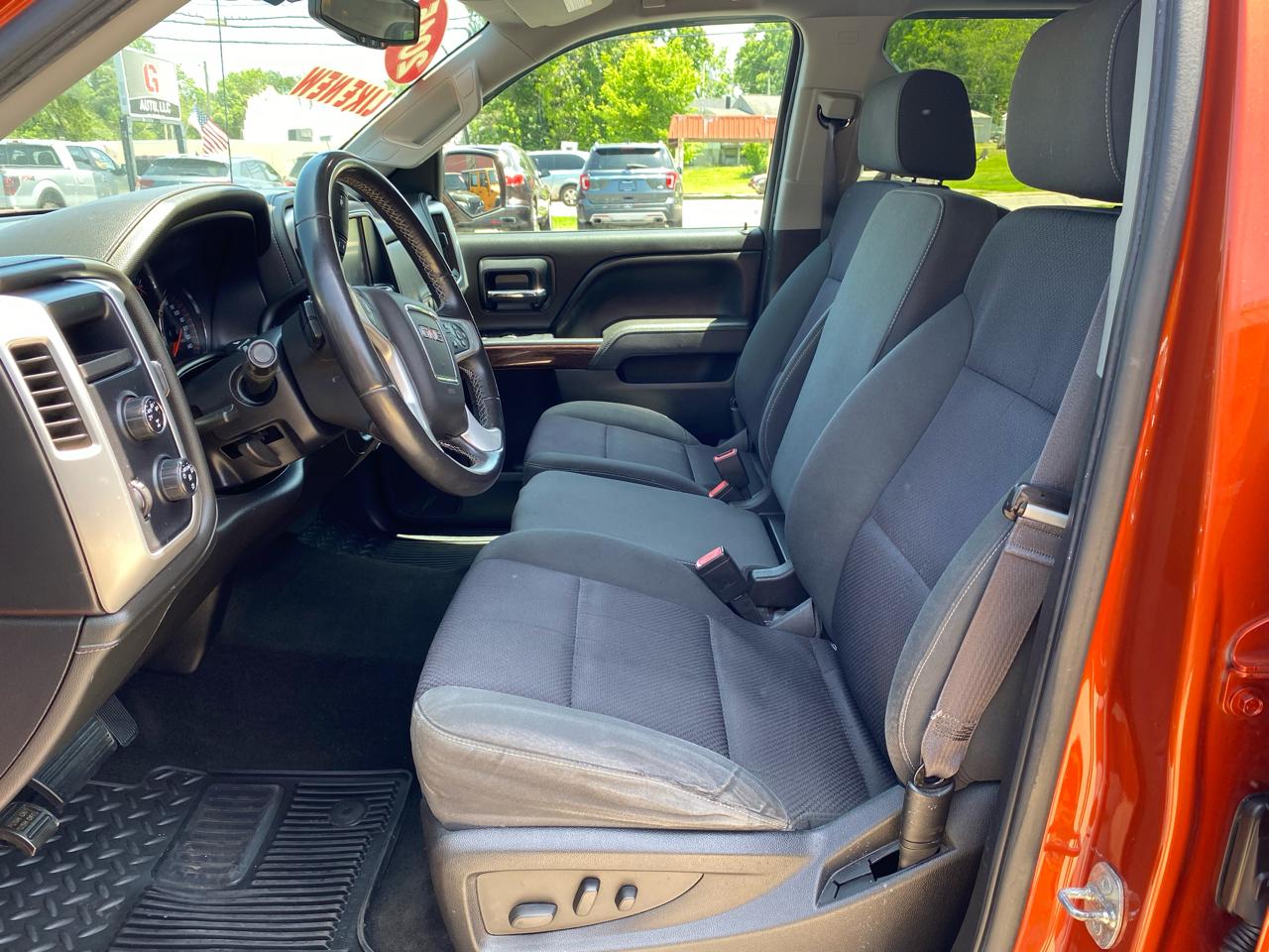GMC Sierra 1500 4WD Crew Cab 143.5" SLE 2015
