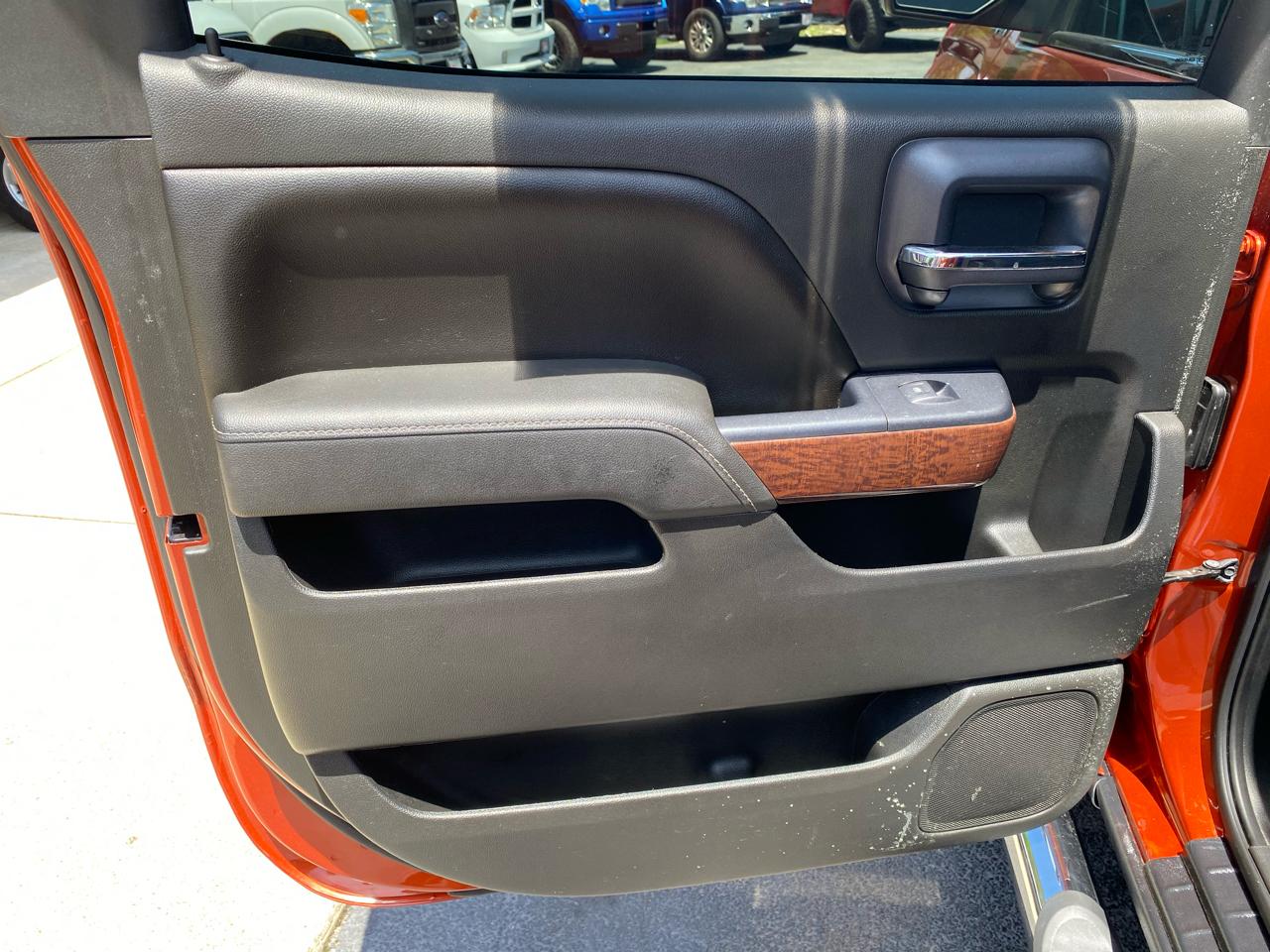 GMC Sierra 1500 4WD Crew Cab 143.5" SLE 2015