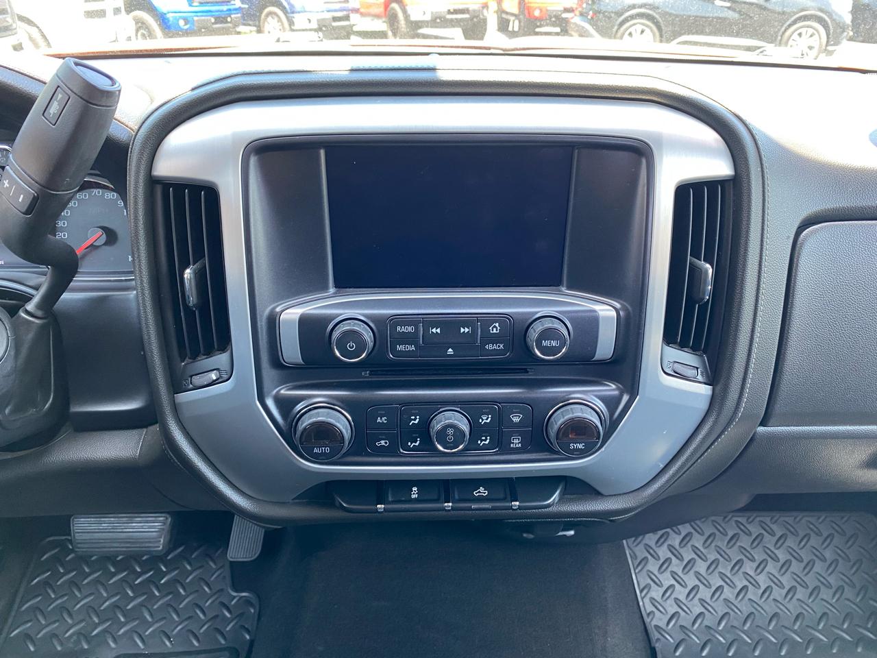 GMC Sierra 1500 4WD Crew Cab 143.5" SLE 2015
