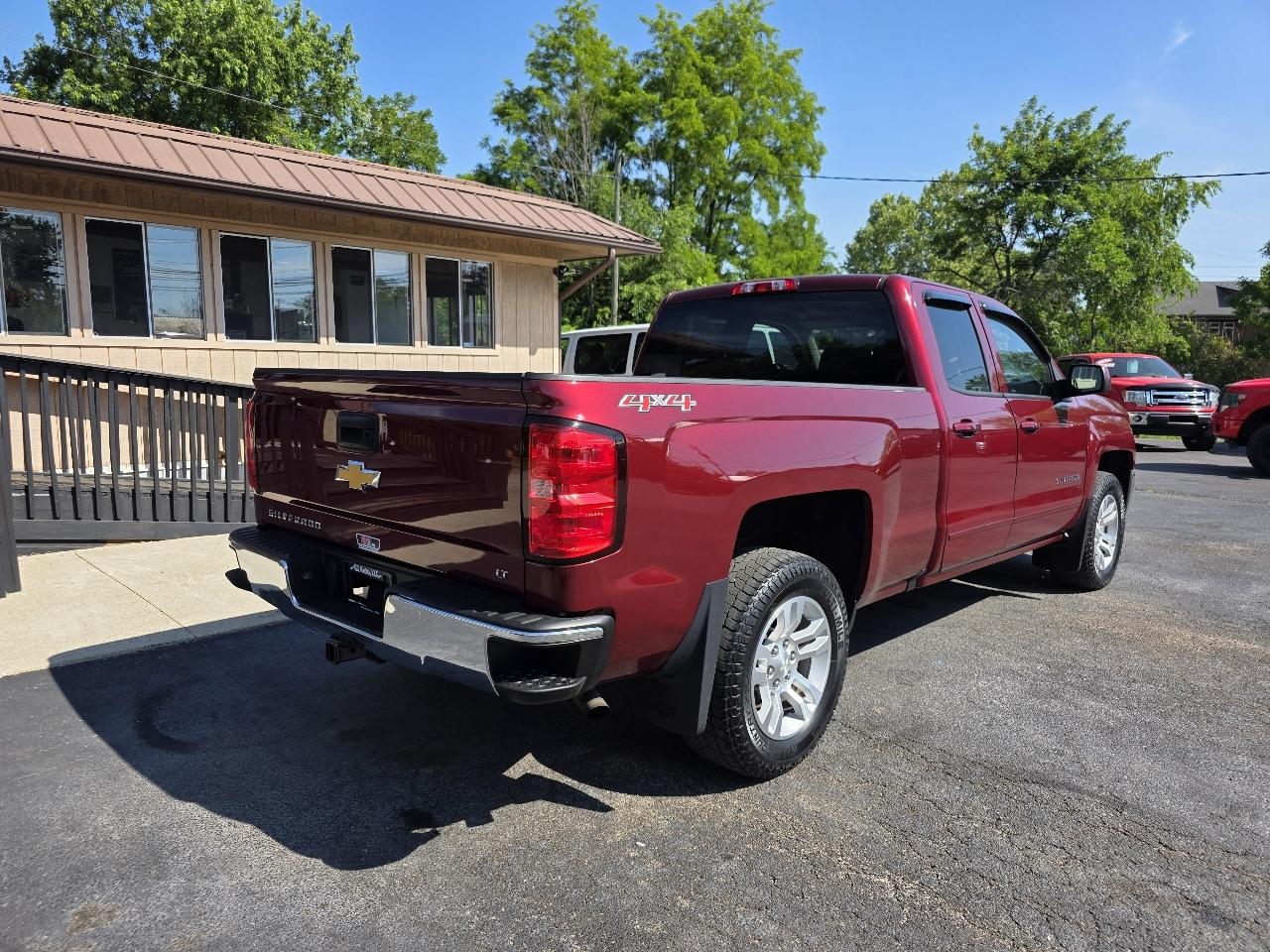 Chevrolet Silverado 1500 4WD Double Cab 143.5" LT w/1LT 2016