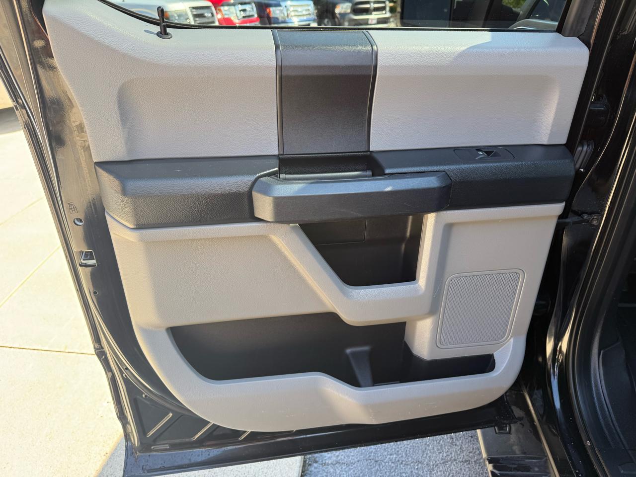 Ford F-150 4WD SuperCab 145" XL 2018