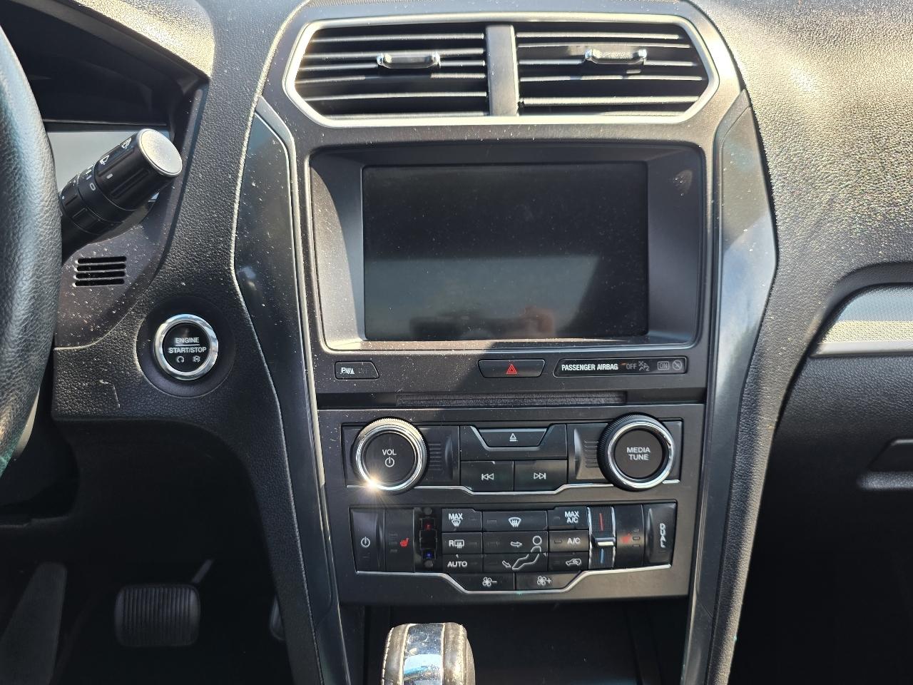 Ford Explorer 4dr XLT 2017