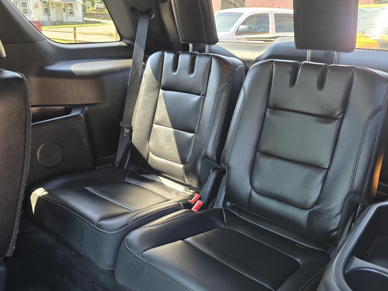 Ford Explorer 4dr XLT 2017