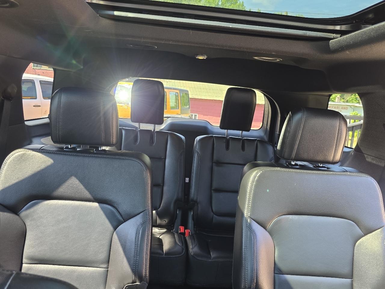Ford Explorer 4dr XLT 2017