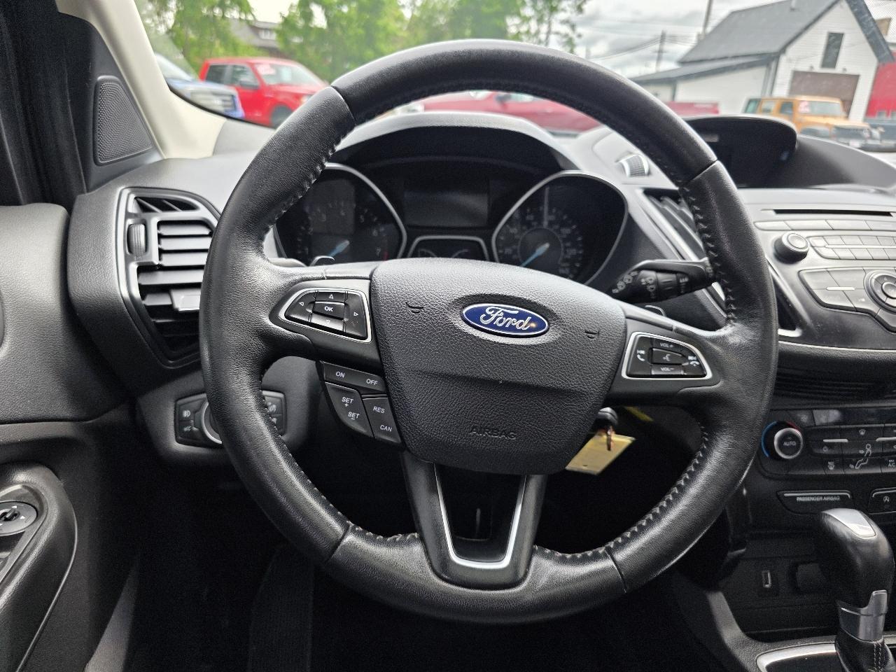 Ford Escape SE FWD 2017