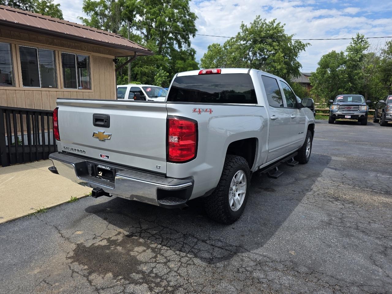 Chevrolet Silverado 1500 4WD Crew Cab 143.5" LT w/1LT 2016