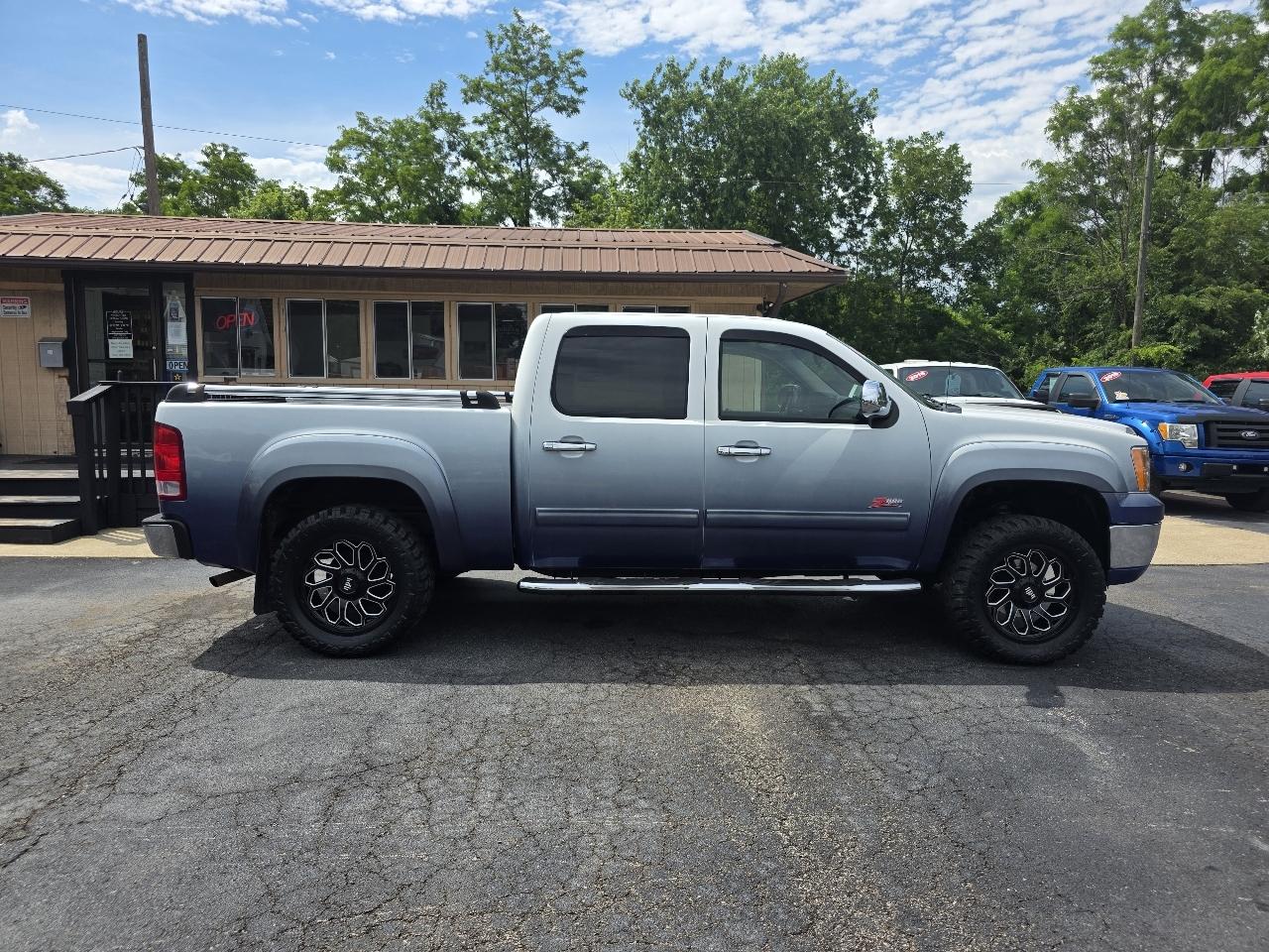 GMC Sierra 1500 4WD Crew Cab 143.5" SLE 2011