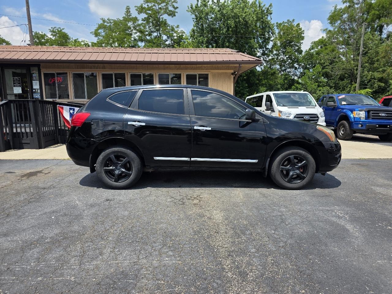 Nissan Rogue Select FWD 4dr S 2014