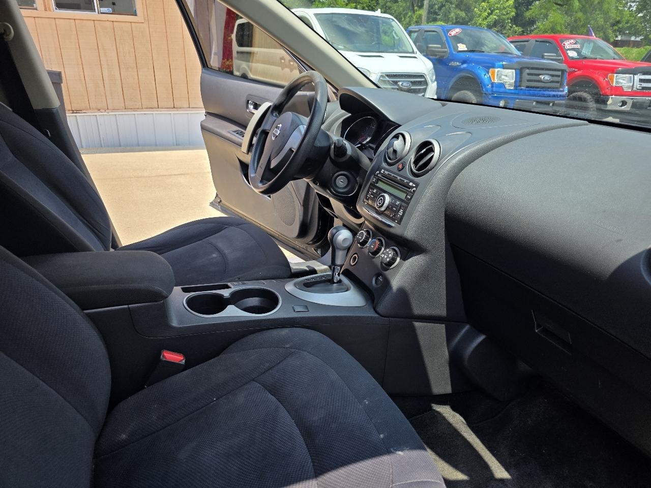 Nissan Rogue Select FWD 4dr S 2014