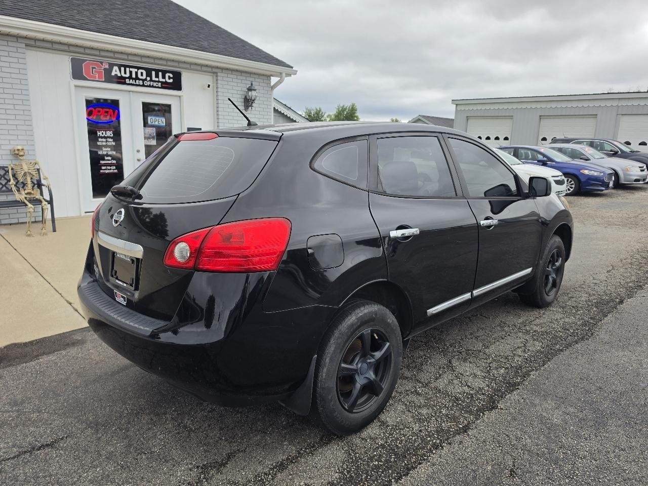 Nissan Rogue Select FWD 4dr S 2014