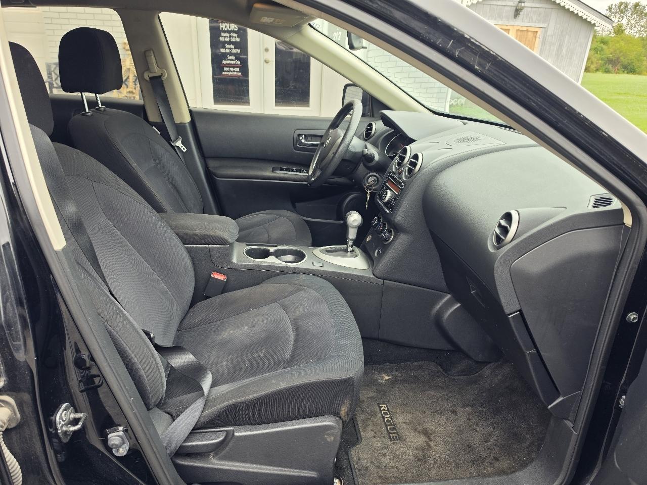 Nissan Rogue Select FWD 4dr S 2014