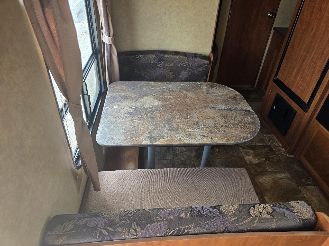Jayco Jay Flight Swift Base 2013