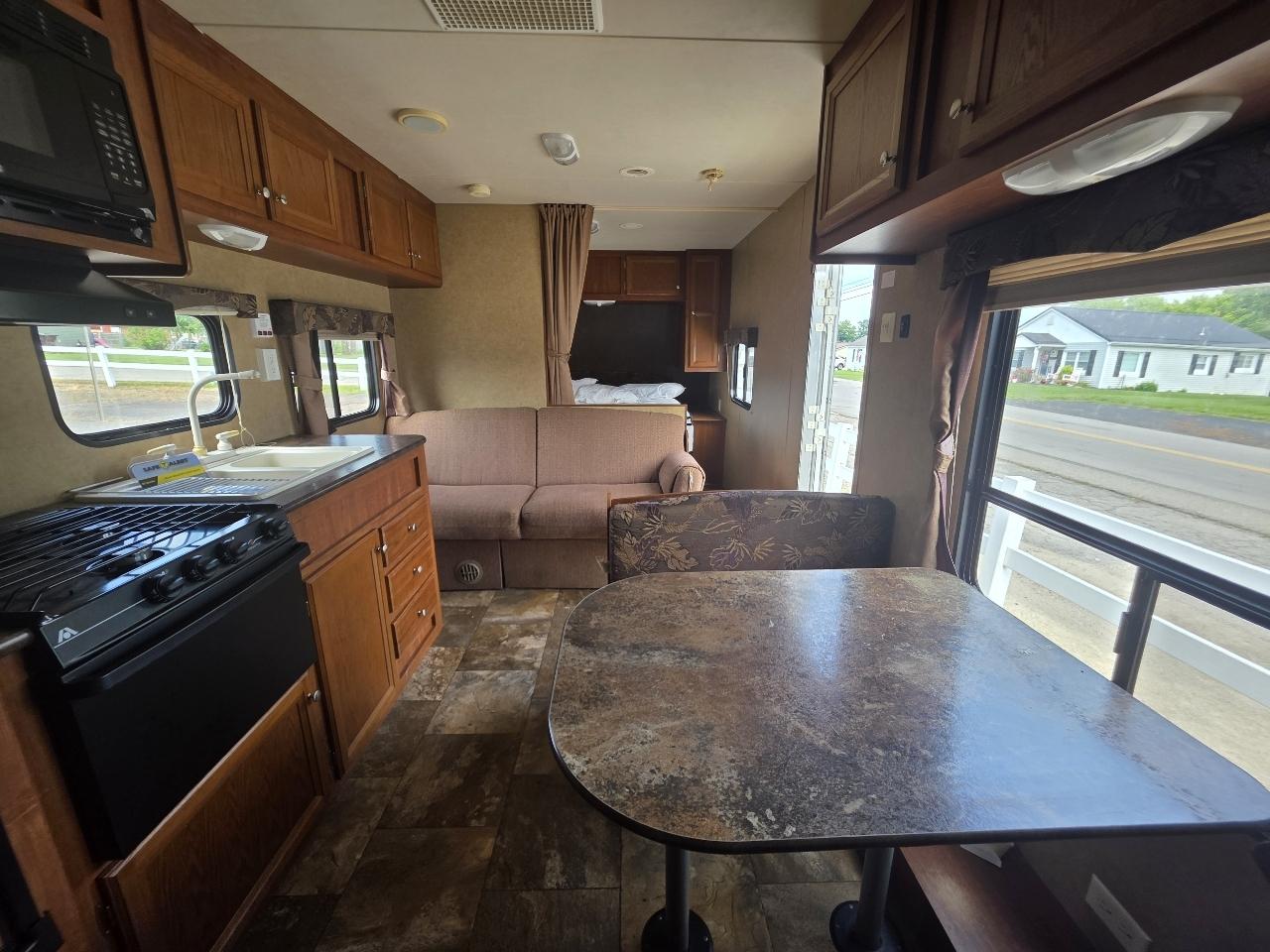 Jayco Jay Flight Swift Base 2013
