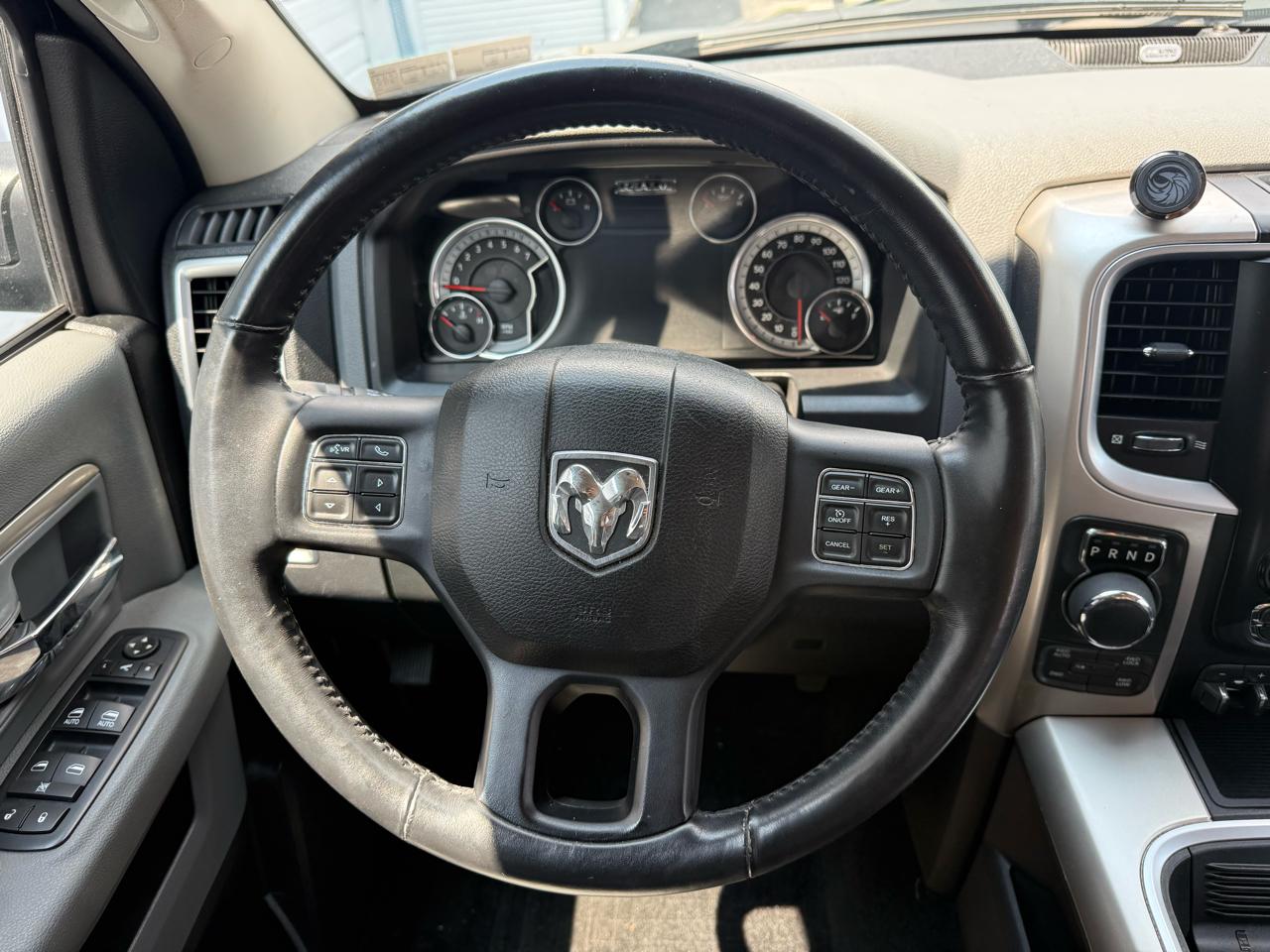 RAM 1500 4WD Crew Cab 140.5" Big Horn 2016