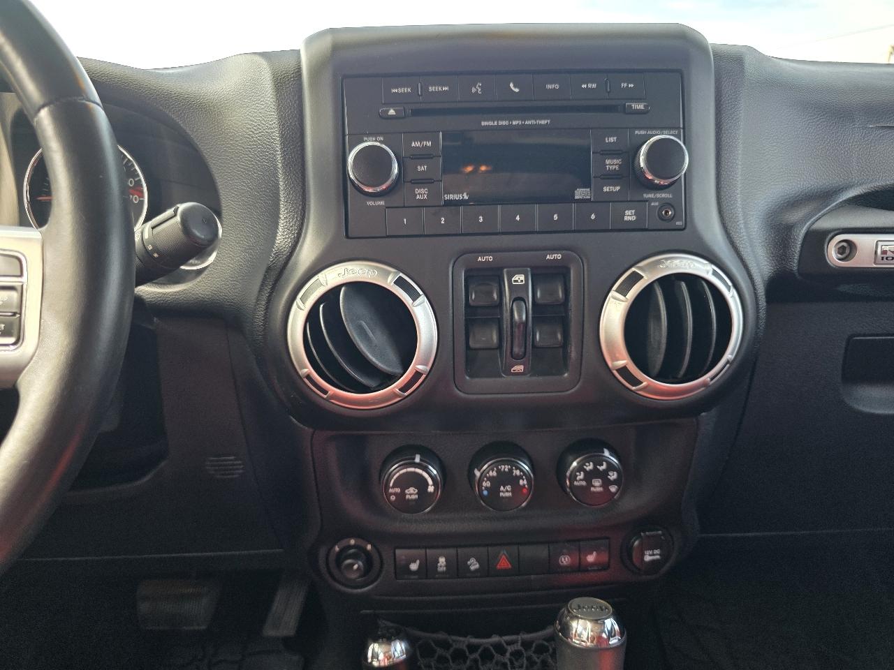 Jeep Wrangler Unlimited 4WD 4dr Rubicon 10th Anniversary 2013