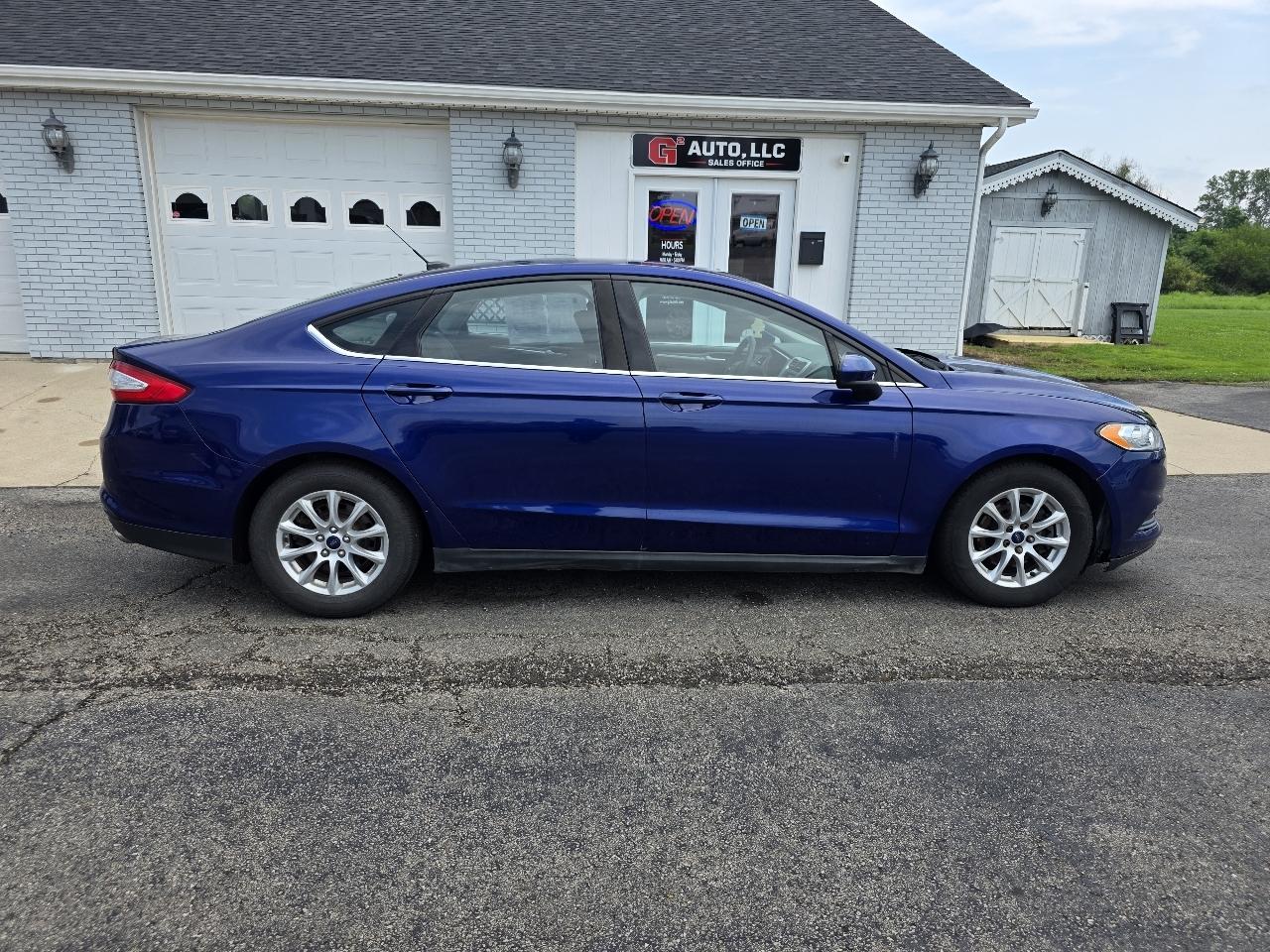 Ford Fusion 4dr Sdn S FWD 2016