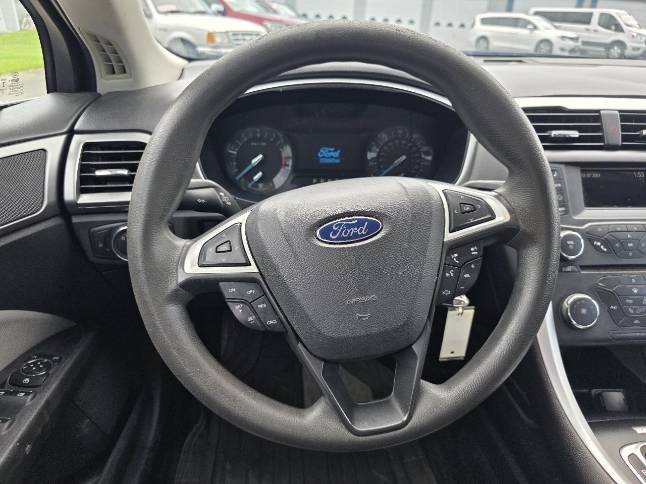 Ford Fusion 4dr Sdn S FWD 2016