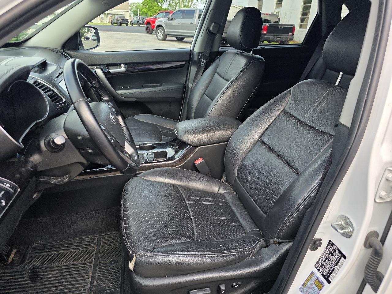 Kia Sorento AWD 4dr V6 SX 2015