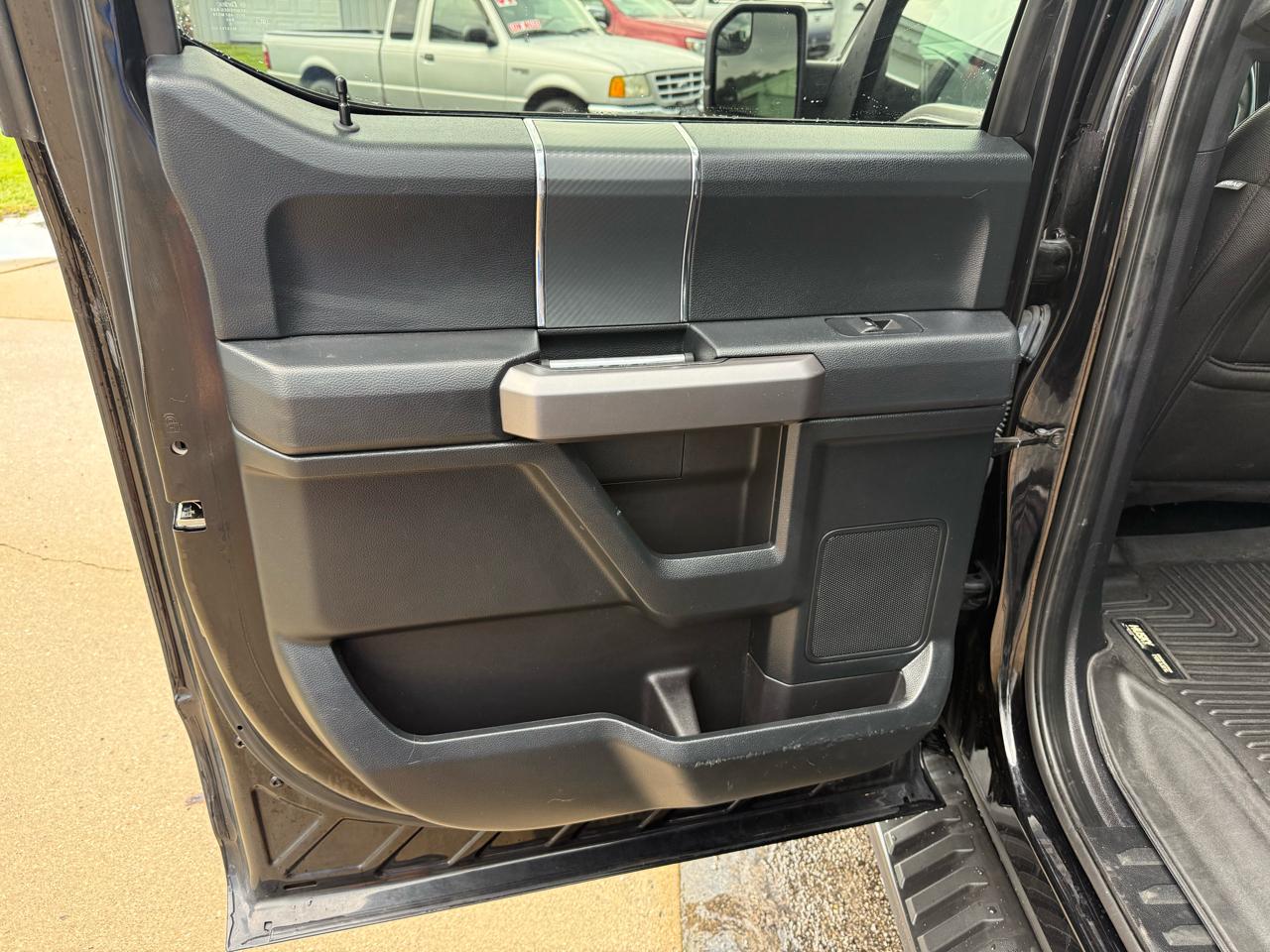 Ford F-150 4WD SuperCab 133" XLT 2020