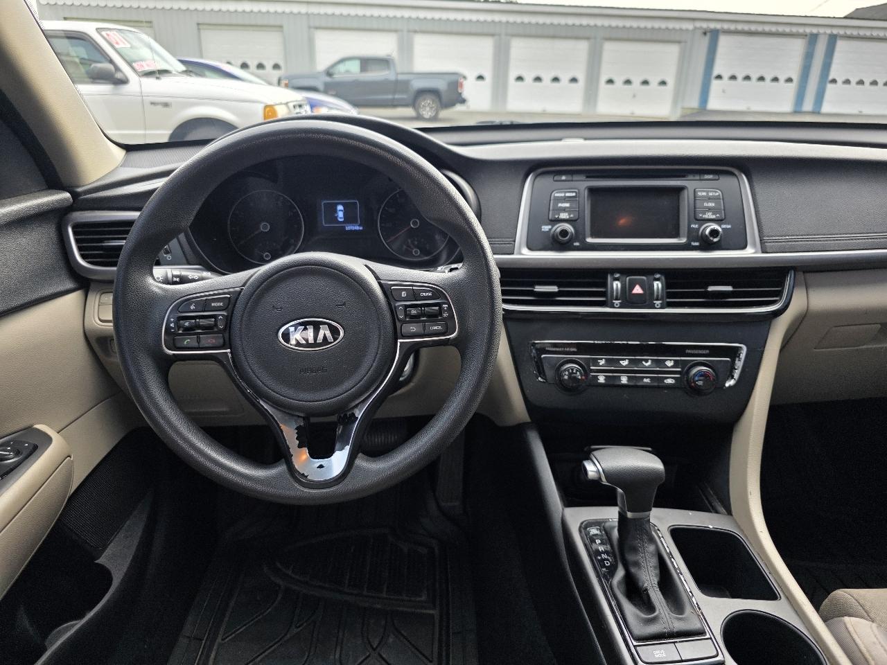 Kia Optima 4dr Sdn LX 2016