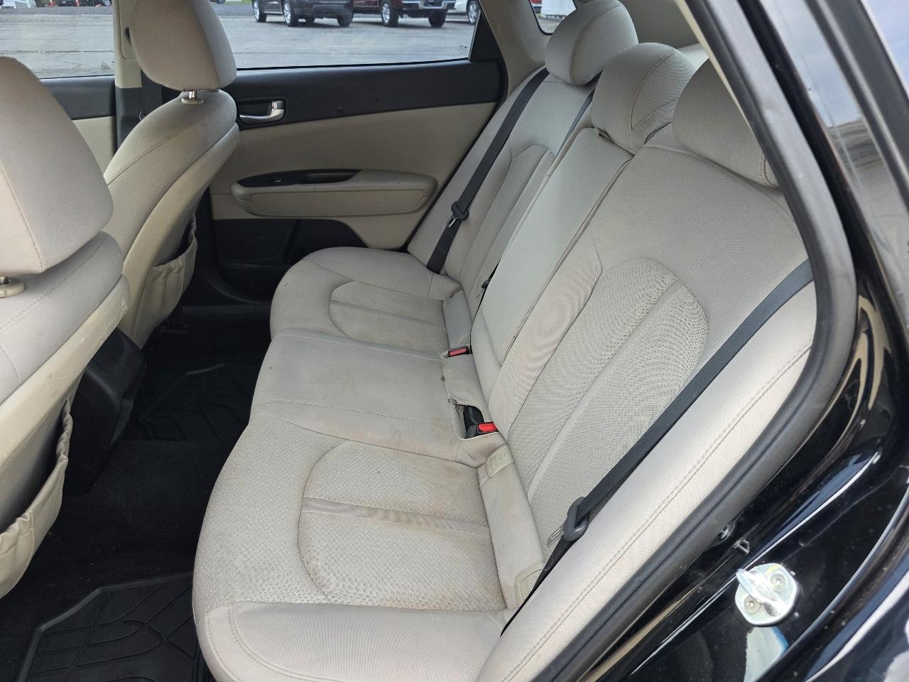 Kia Optima 4dr Sdn LX 2016