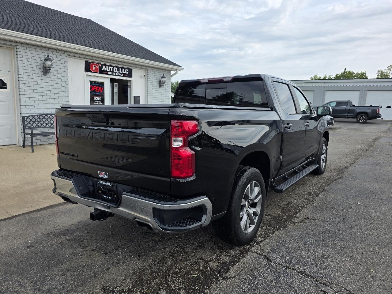 Chevrolet Silverado 1500 4WD Crew Cab 147" LT w/1LT 2021