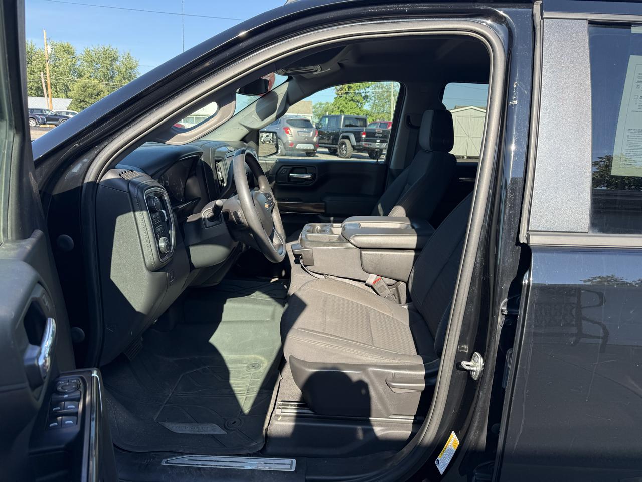 Chevrolet Silverado 1500 4WD Crew Cab 157" LT 2020