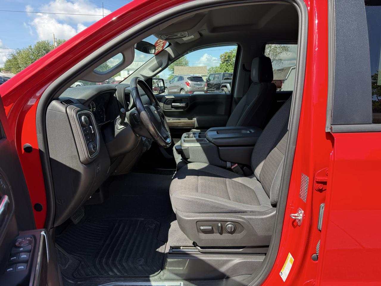 Chevrolet Silverado 1500 4WD Crew Cab 147" LT 2019