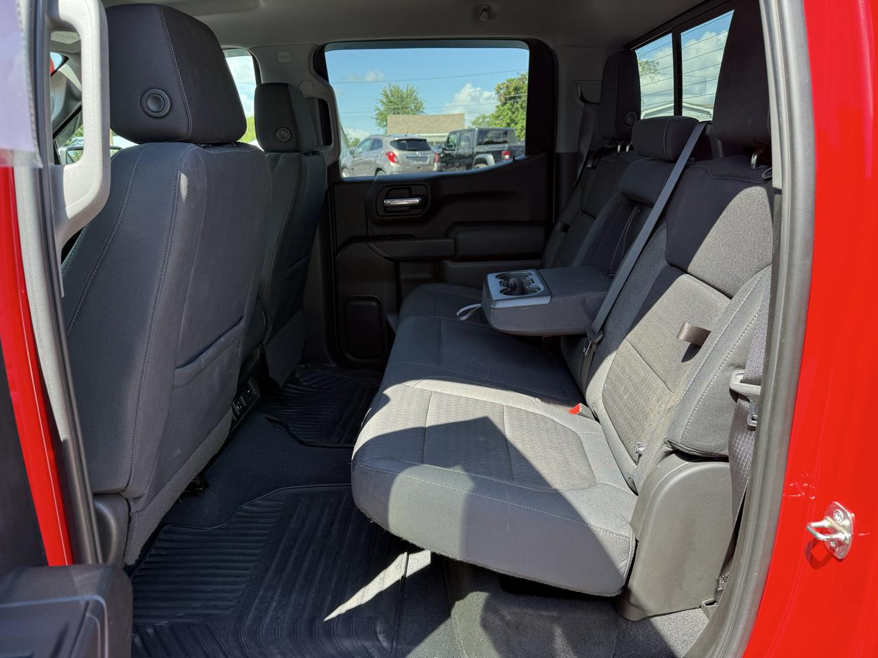 Chevrolet Silverado 1500 4WD Crew Cab 147" LT 2019